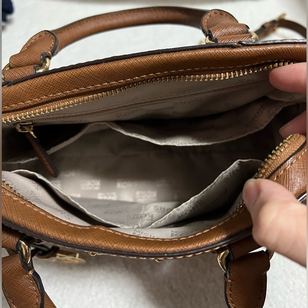 Michael Kors Bag with Detachable Crossbody Strap - Picture 4 of 6
